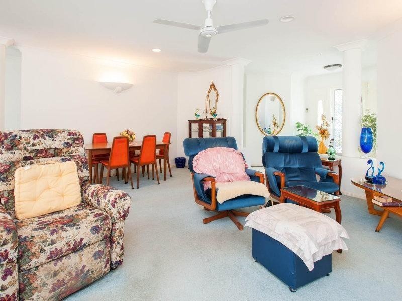 5 Grand Canal Way, Runaway Bay QLD 4216