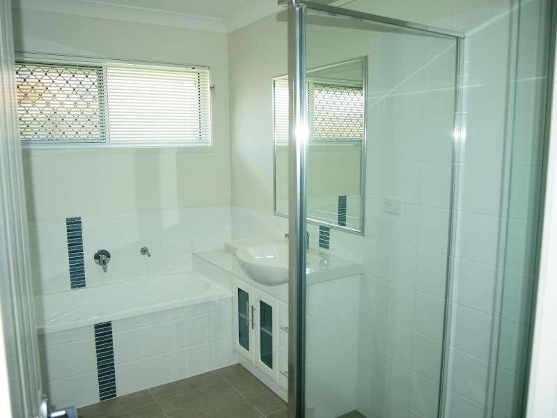 40 Banks Drive, Ormeau QLD 4208