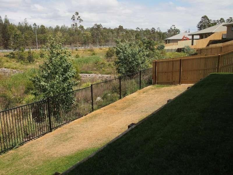 40 Banks Drive, Ormeau QLD 4208