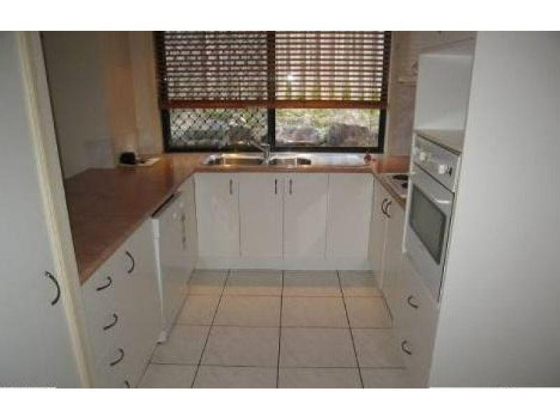 1/114 Greenacre Drive, Parkwood QLD 4214