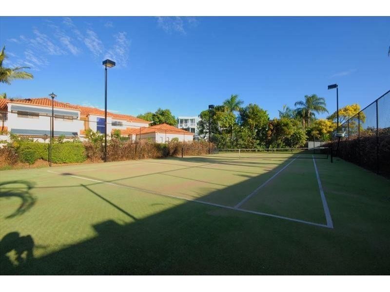 27/87 Morala Avenue, Runaway Bay QLD 4216