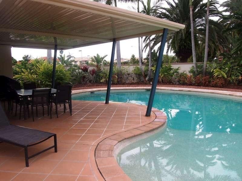 27/87 Morala Avenue, Runaway Bay QLD 4216