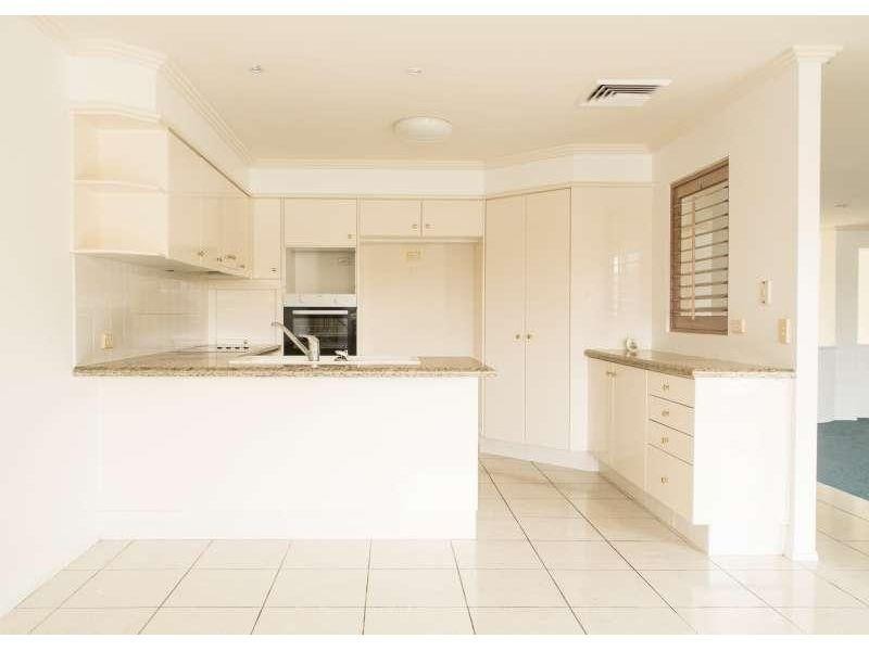 27/87 Morala Avenue, Runaway Bay QLD 4216