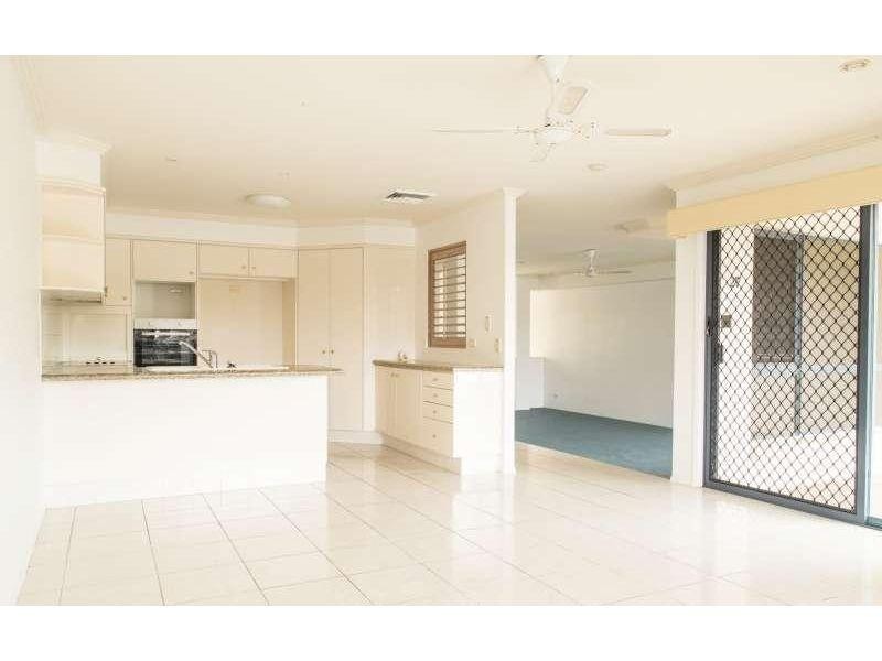 27/87 Morala Avenue, Runaway Bay QLD 4216