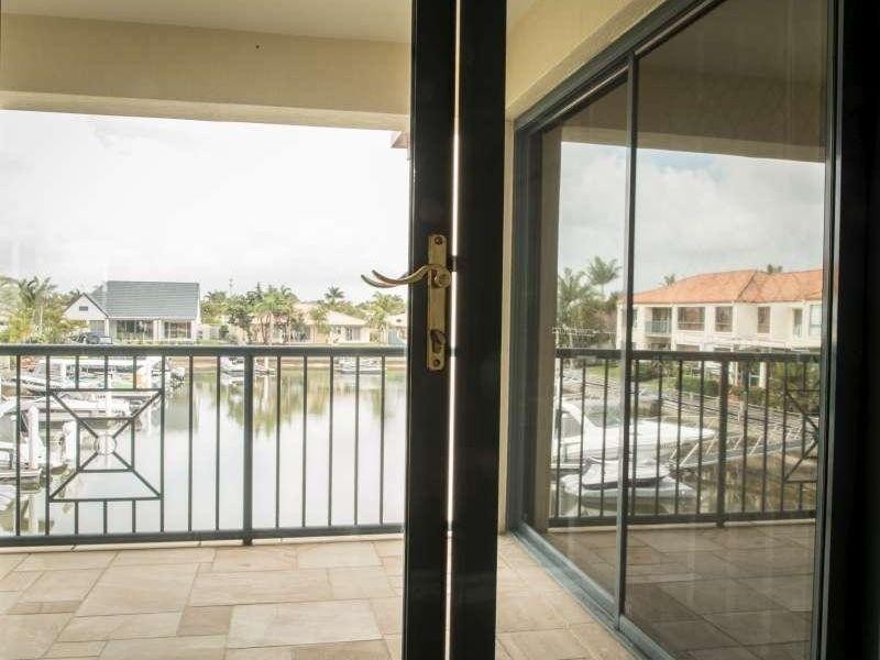 27/87 Morala Avenue, Runaway Bay QLD 4216