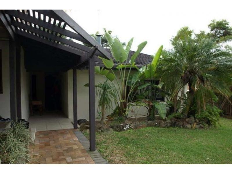 13 Foothill Street, Elanora QLD 4221