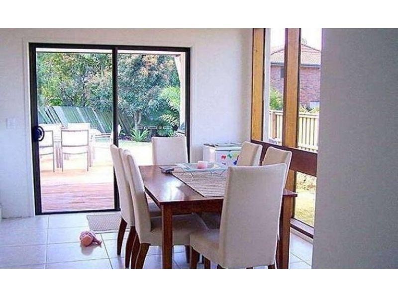 13 Foothill Street, Elanora QLD 4221