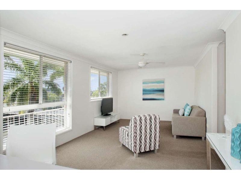 6/42 Monaco Street, Surfers Paradise QLD 4217