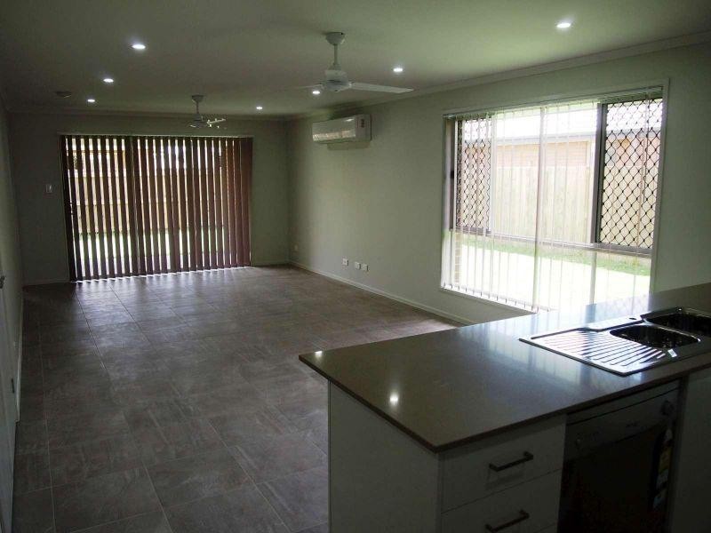 54 Denham Crescent, Willow Vale QLD 4209