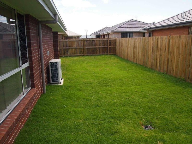 54 Denham Crescent, Willow Vale QLD 4209