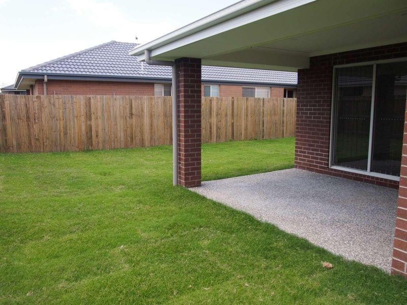 54 Denham Crescent, Willow Vale QLD 4209