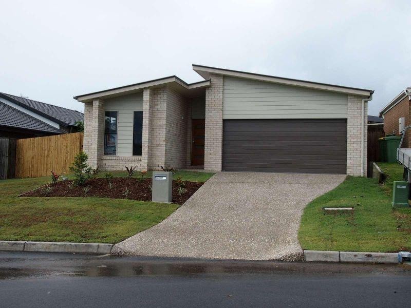 33 Milly Circuit, Ormeau QLD 4208