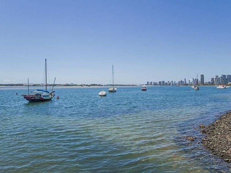 7/8 Baker Avenue, Labrador QLD 4215