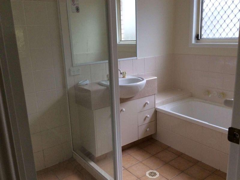 1 Sexton Court, Ashmore QLD 4214