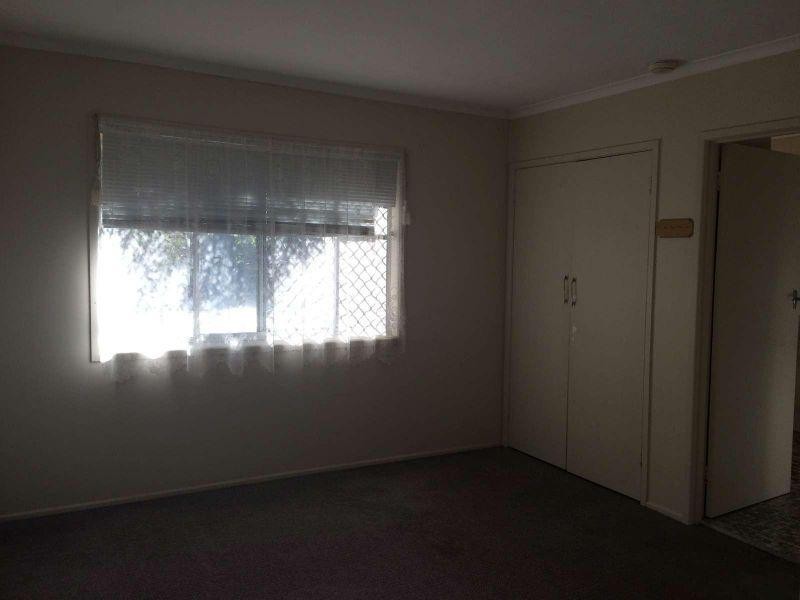 5/4 Sunshine Court, Labrador QLD 4215