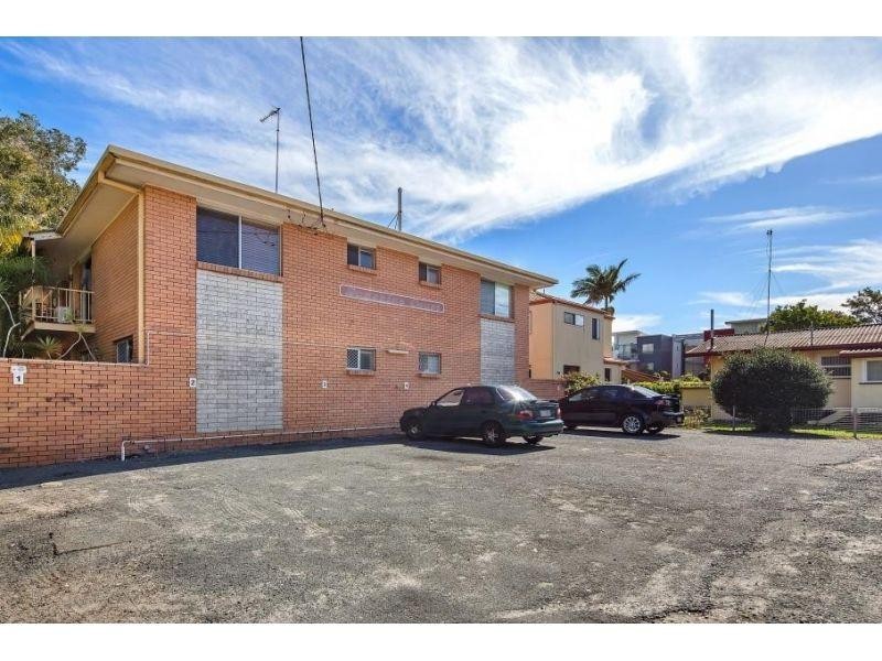 5/4 Sunshine Court, Labrador QLD 4215