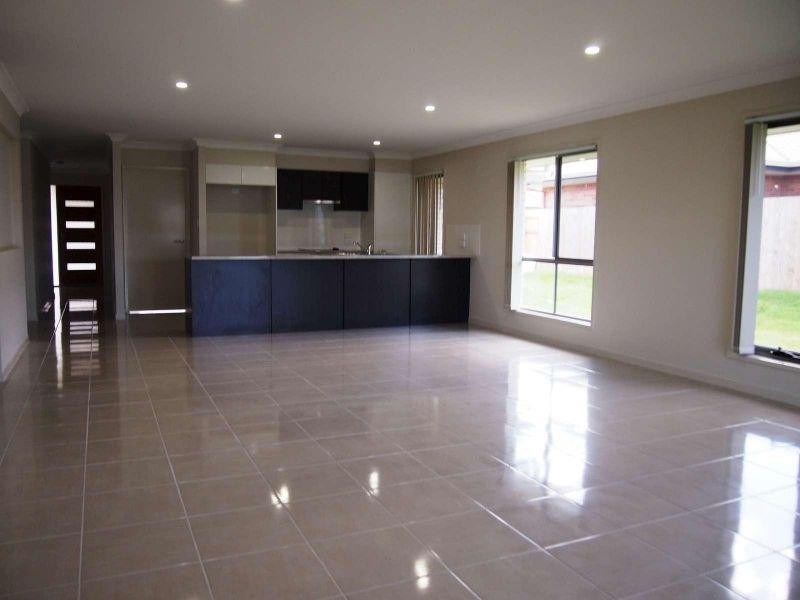 22 Custodian Crescent, Ormeau QLD 4208