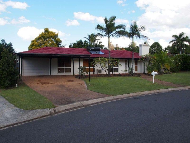 1 Loxton Court, Helensvale QLD 4212