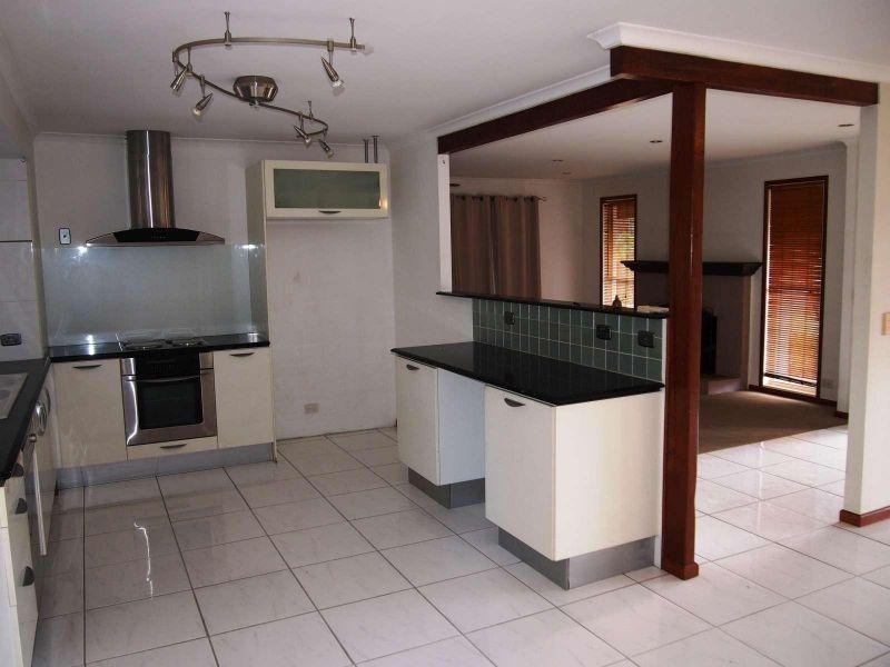 1 Loxton Court, Helensvale QLD 4212