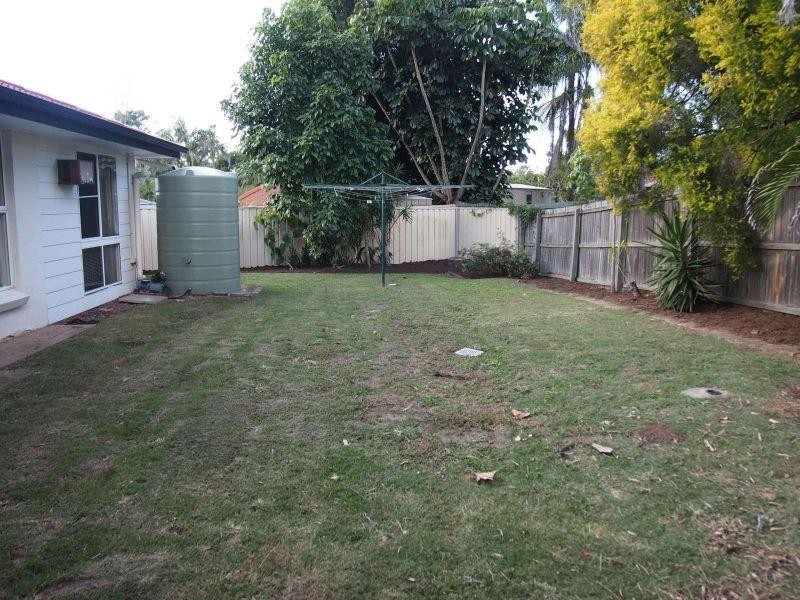 1 Loxton Court, Helensvale QLD 4212