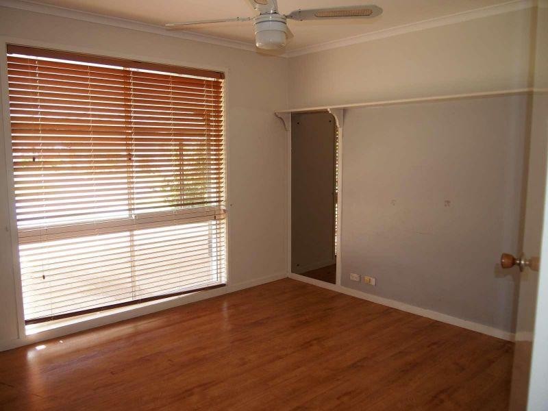 1 Loxton Court, Helensvale QLD 4212