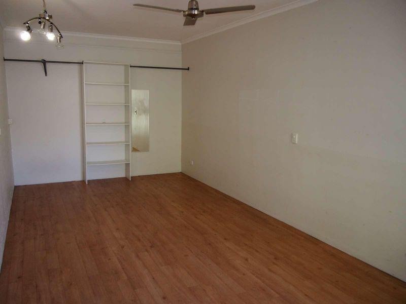 1 Loxton Court, Helensvale QLD 4212