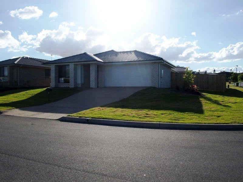 13 Banks Drive, Ormeau QLD 4208