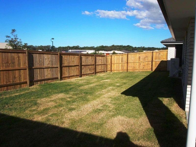 13 Banks Drive, Ormeau QLD 4208