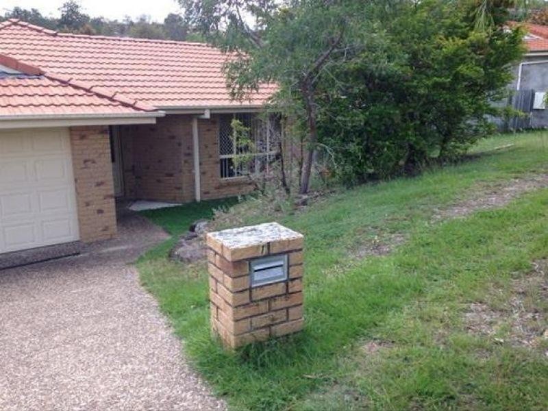 12 Laysan Crescent, Oxenford QLD 4210