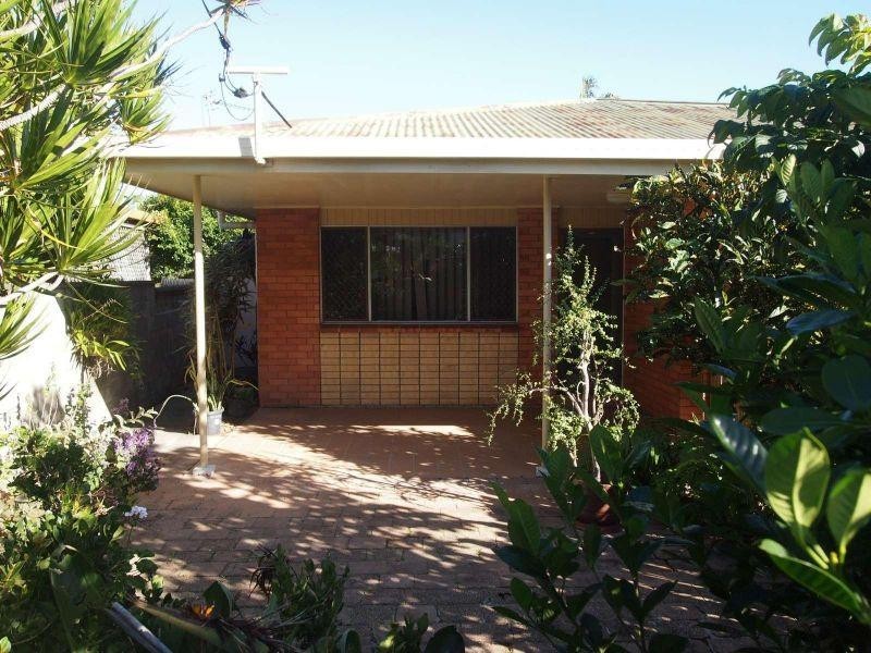 6 Warratina Street, Labrador QLD 4215