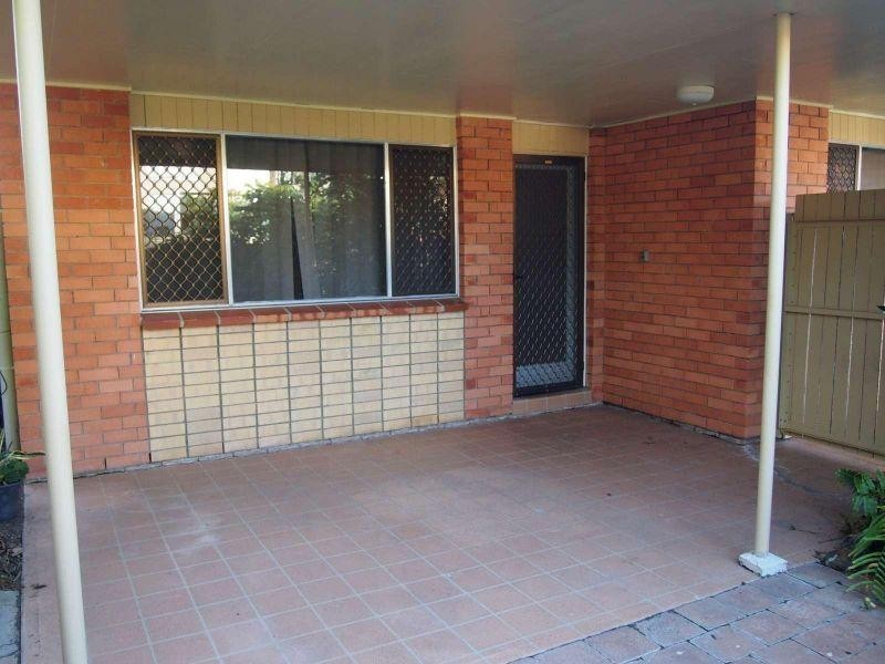 6 Warratina Street, Labrador QLD 4215