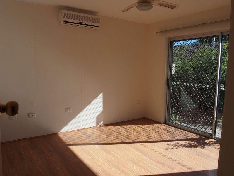 6 Warratina Street, Labrador QLD 4215