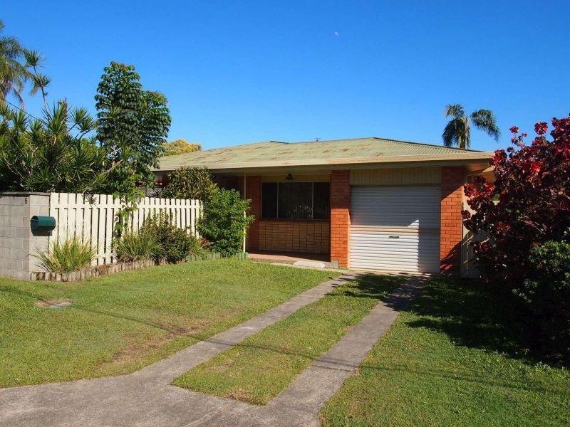 6 Warratina Street, Labrador QLD 4215