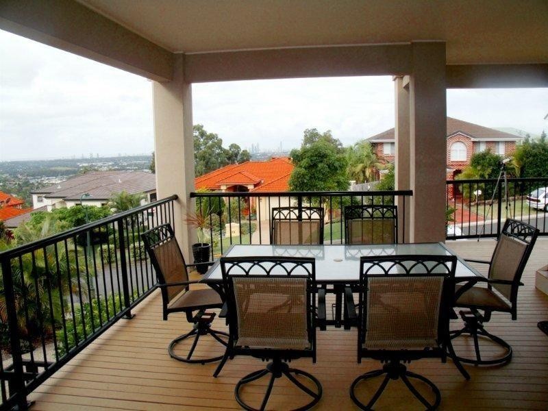 107 Armstrong Way, Highland Park QLD 4211