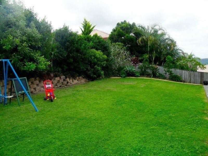 107 Armstrong Way, Highland Park QLD 4211