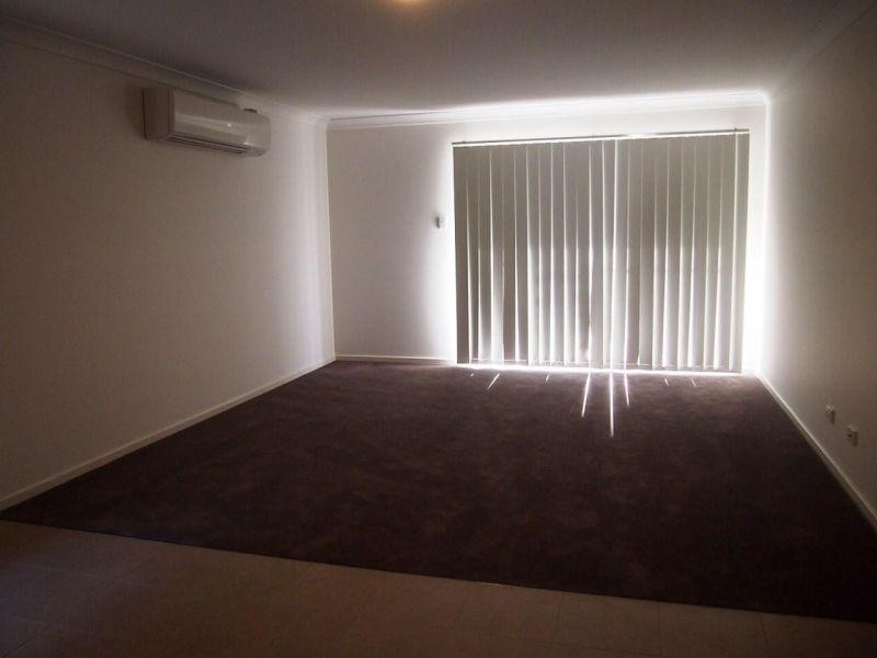 17 Milly Circuit, Ormeau QLD 4208