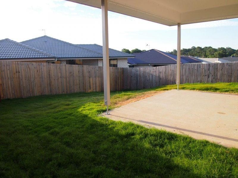 17 Milly Circuit, Ormeau QLD 4208