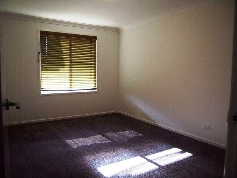 17 Milly Circuit, Ormeau QLD 4208