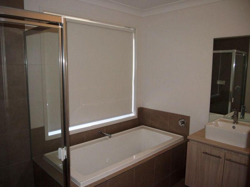 17 Milly Circuit, Ormeau QLD 4208