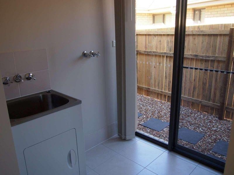 15B Banks Drive, Ormeau QLD 4208