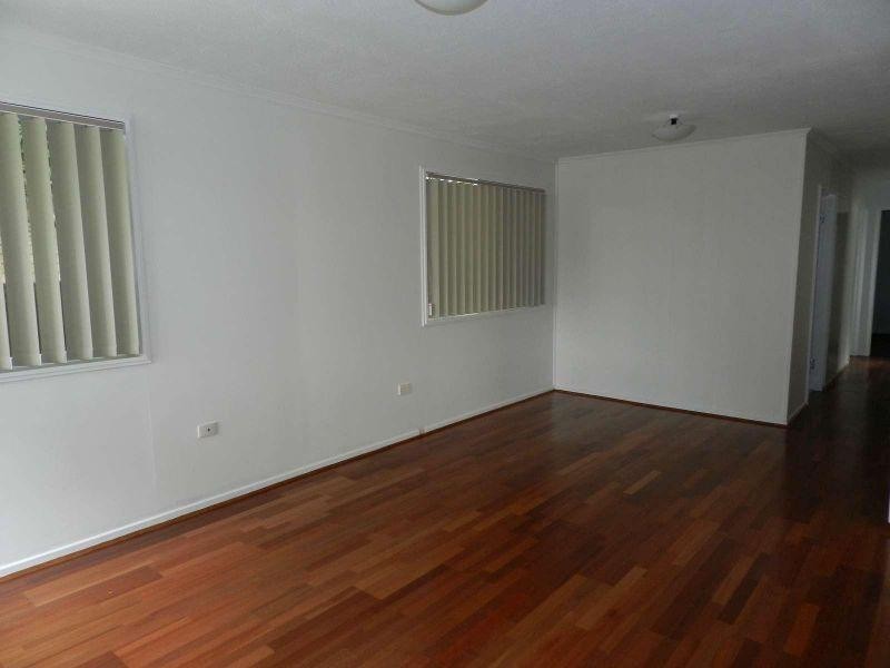 98 Albion Avenue, Miami QLD 4220