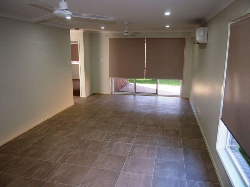 6 Cummings Circuit, Willow Vale QLD 4209