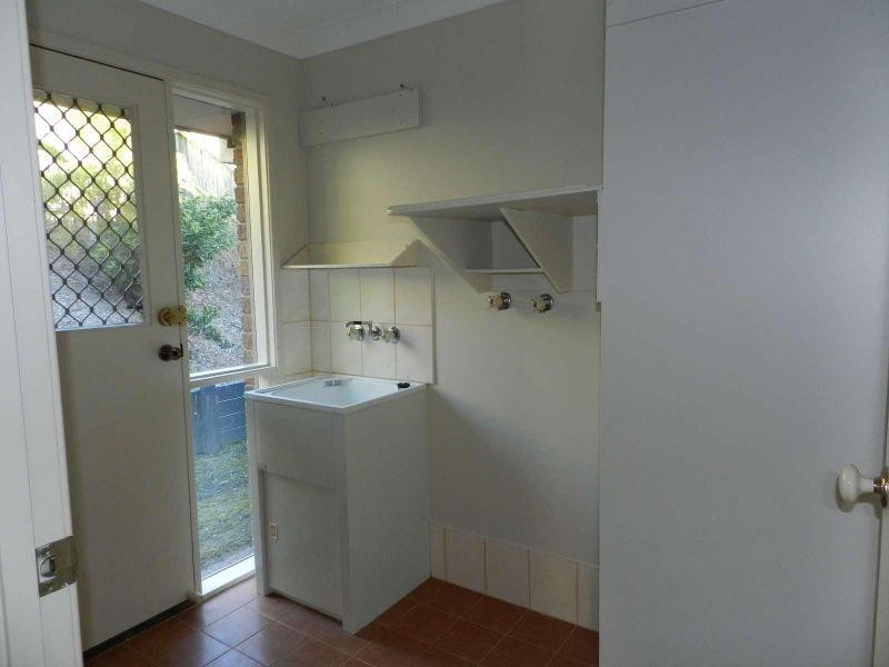 9 Pinemount Crescent, Oxenford QLD 4210