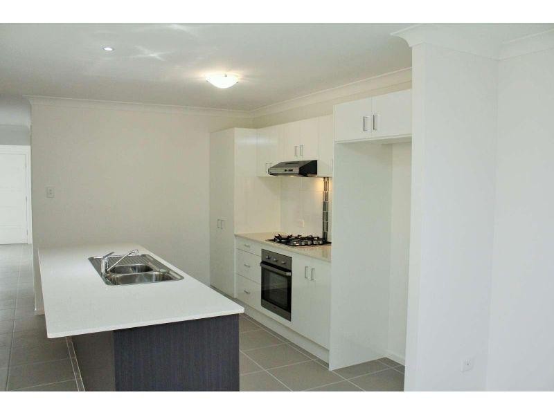 45 Imelda Way, Pimpama QLD 4209