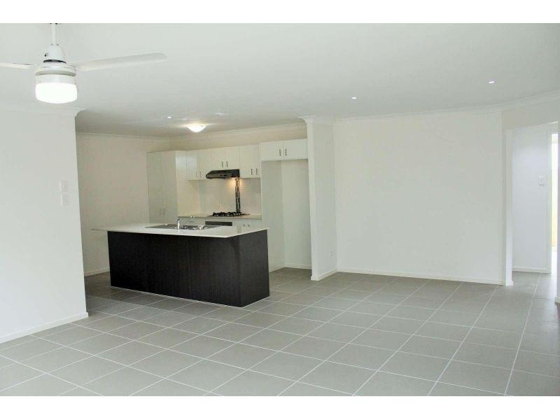 45 Imelda Way, Pimpama QLD 4209