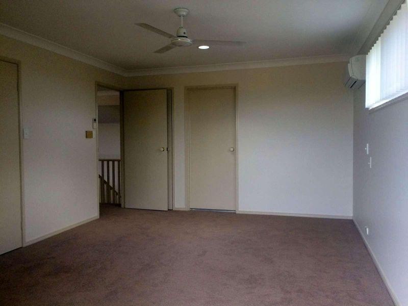32 Binalong Drive, Ashmore QLD 4214