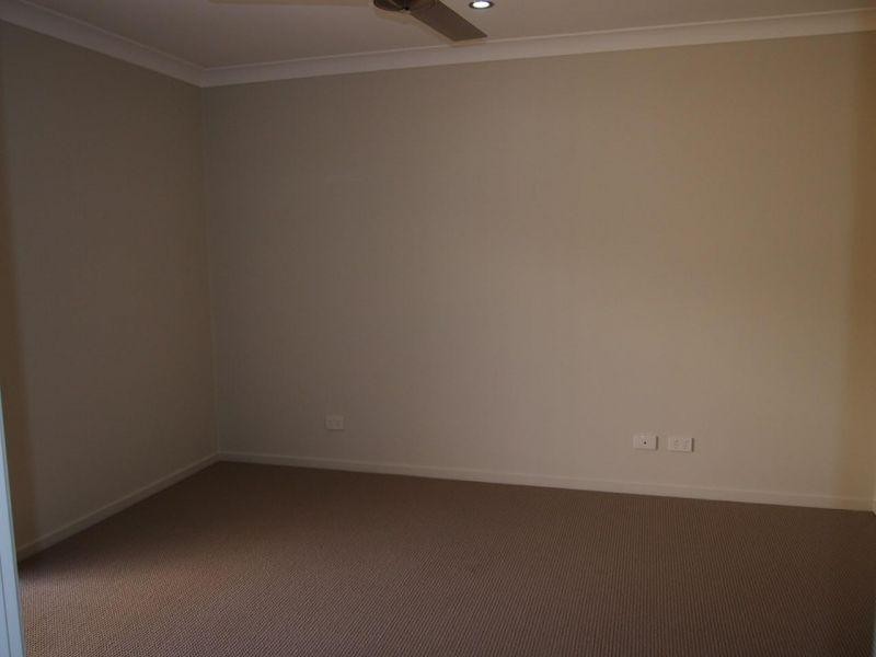 34 John Crescent, Pimpama QLD 4209