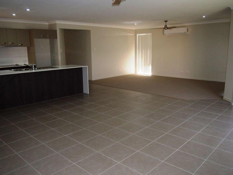 34 John Crescent, Pimpama QLD 4209