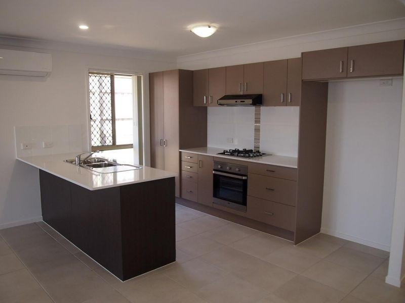 27 Milly Circuit, Ormeau QLD 4208