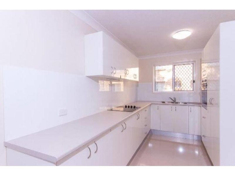 1/65 Old Burleigh Road, Surfers Paradise QLD 4217